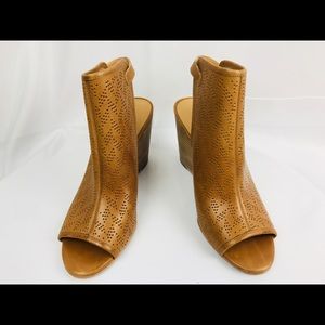 Lucky Brand Women's Shoes Sandals Tan Leather